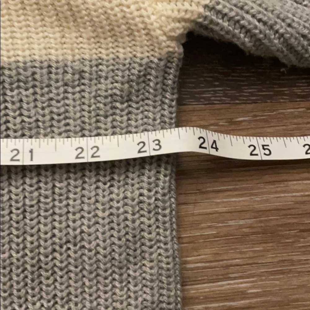 Solid Knit Solid Stripe Sweater - Picture 4 of 6